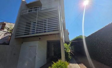 VENTA TRIPLEX. 3 AMB. COCH. QUINCHO. OLIVOS