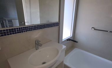 VENTA TRIPLEX. 3 AMB. COCH. QUINCHO. OLIVOS