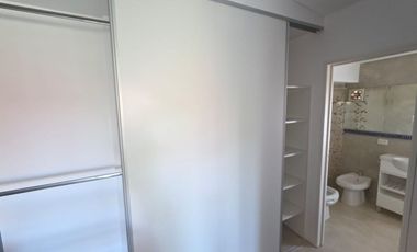 VENTA TRIPLEX. 3 AMB. COCH. QUINCHO. OLIVOS