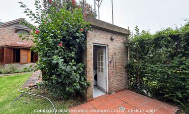 Chalet de 3 ambientes 1.242 M² en venta con cochera en Luis Guillón