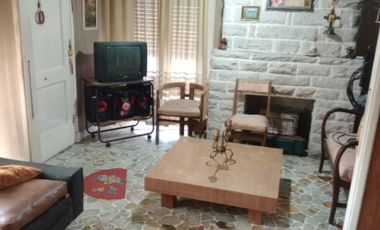 Casa en venta en Quilmes Centro