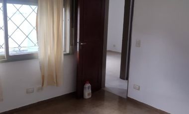 Casa PH en alquiler en Quilmes Este