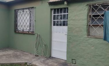 Casa PH en alquiler en Quilmes Este