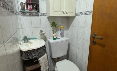 Casa PH en venta en Remedios de Escalada Oeste