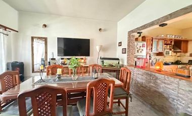 Casa PH en venta en Remedios de Escalada Oeste