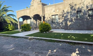 CASA DE 3 DORMITORIOS. CON PILETA. CHIMBAS