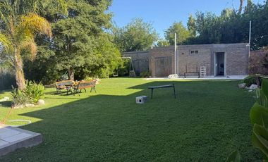 CASA DE 3 DORMITORIOS. CON PILETA. CHIMBAS