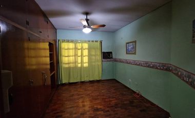 VENTA CASA 4 DORMITORIOS APTA CREDITO EN CAPITAL