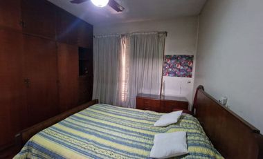 VENTA CASA 4 DORMITORIOS APTA CREDITO EN CAPITAL