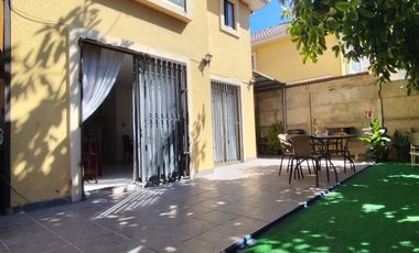 Casa en Venta en EXCELENTE PROPIEDAD EN SECTOR RESIDENCIAL PRECIO CONVERSABLE