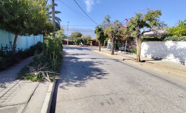 Casa en Venta en RAFAEL MALUENDA ESQUINA IRÁN