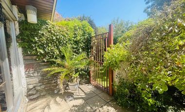Casa en Venta en Brown Nte con Avenida El Bosque