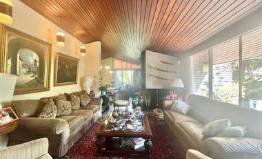Casa en Venta en Brown Nte con Avenida El Bosque