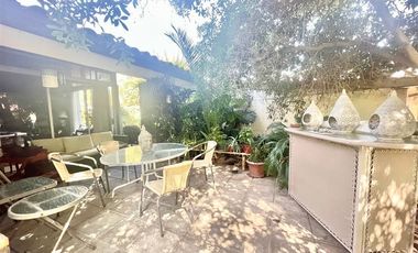 Casa en Venta en Brown Nte con Avenida El Bosque