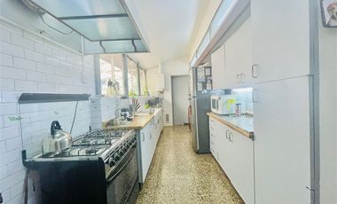 Casa en Venta en Brown Nte con Avenida El Bosque