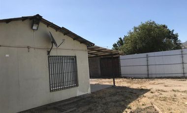 Local Comercial en Arriendo en Local, Casa comercial excelente distribucion, Centro de Talagante