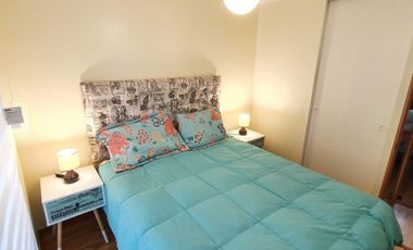 Depto 3d+1b Con Patio, Amoblado Y Estacionamiento.