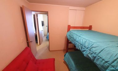 Depto 3d+1b Con Patio, Amoblado Y Estacionamiento.