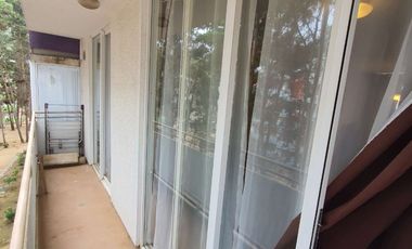 Depto 3d+1b Con Patio, Amoblado Y Estacionamiento.