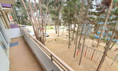 Depto 3d+1b Con Patio, Amoblado Y Estacionamiento.