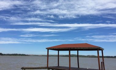 OPORTUNIDAD CASA 25 MTS ORILLA LAGO LAS BALSAS