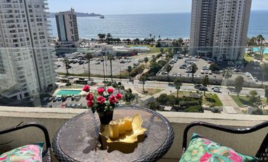 SE ARRIENDA HERMOSO MARZO A DICIEMBRE VISTA AL MAR