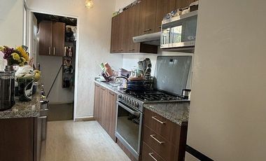 Venta de Casa en Colina I Homes Zona Esmeralda