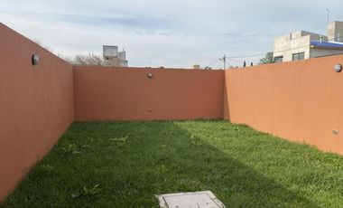 Dúplex en Alquiler – Ezeiza | 3 Dormitorios con Jardín