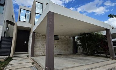 CASA EQUIPADA Entrega INMEDIATA en Privada