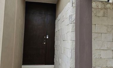 CASA EQUIPADA Entrega INMEDIATA en Privada