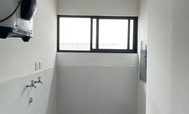 Casa 2 Niveles con Sótano en renta en Provenza Residencial y Casa Club