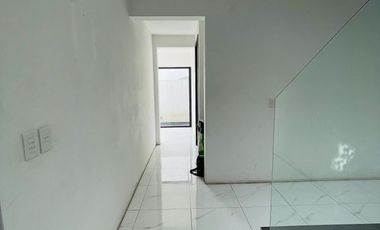 Casa 2 Niveles con Sótano en renta en Provenza Residencial y Casa Club