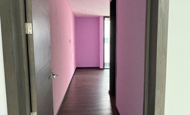 Casa 2 Niveles con Sótano en renta en Provenza Residencial y Casa Club