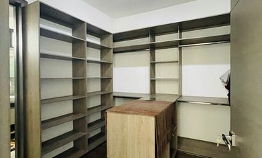 Casa 2 Niveles con Sótano en renta en Provenza Residencial y Casa Club