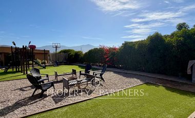 Espléndida Casa en Venta en Algarrobito