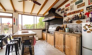 Espléndida Casa en Venta en Algarrobito