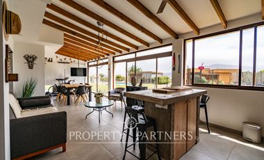 Espléndida Casa en Venta en Algarrobito