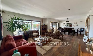 Espléndida Casa en Venta en Algarrobito