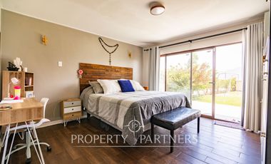 Espléndida Casa en Venta en Algarrobito