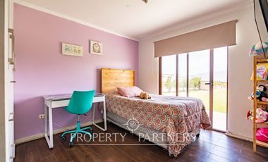 Espléndida Casa en Venta en Algarrobito