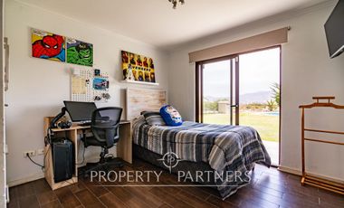 Espléndida Casa en Venta en Algarrobito