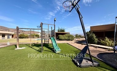 Espléndida Casa en Venta en Algarrobito