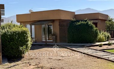 Espléndida Casa en Venta en Algarrobito