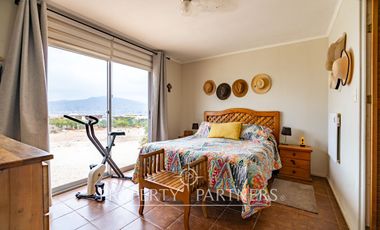 Espléndida Casa en Venta en Algarrobito