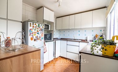 Espléndida Casa en Venta en Algarrobito