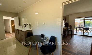 Espléndida Casa en Venta en Algarrobito