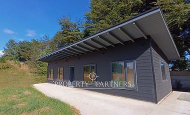 Casa Nueva en Parcela Panguipulli de 6.380 m² a Solo 3 Minutos del Centro urbano.