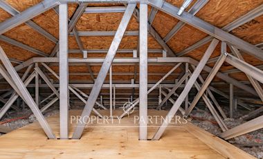 Venta de Hermosa casa con jacuzzi, en condominio de Peñalolén