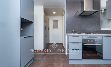 Venta de Hermosa casa con jacuzzi, en condominio de Peñalolén