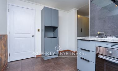 Venta de Hermosa casa con jacuzzi, en condominio de Peñalolén